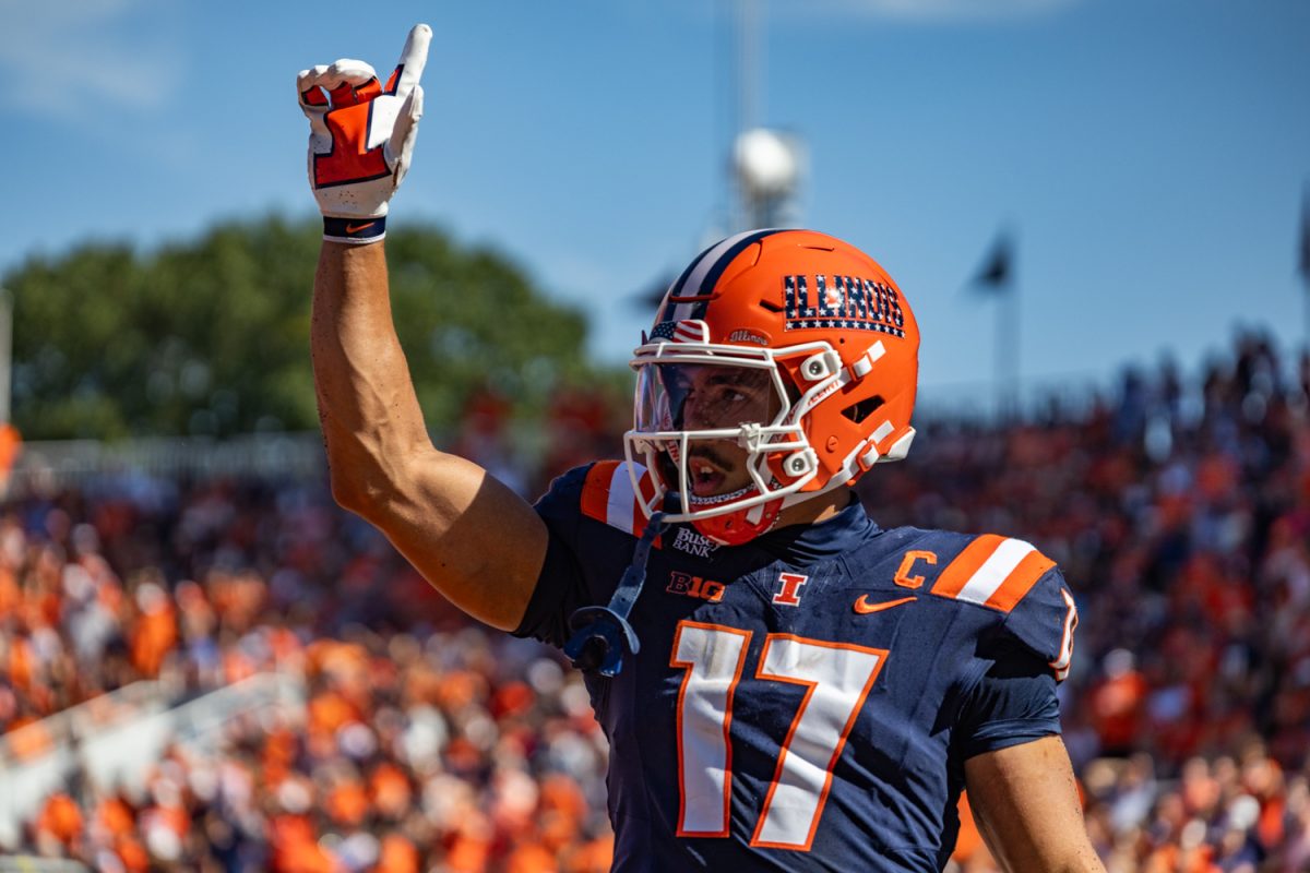 Illinois wide receiver Collin Dixon wearing No. 17 during the game against Duke